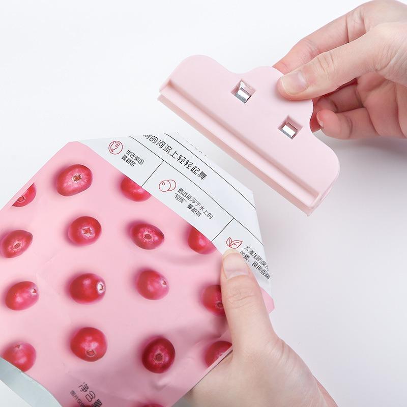 Household Sealer Kitchen Plastic Snack Bag Sealer Multi-function Food Preservation Moisture Proof Plastic Sealer