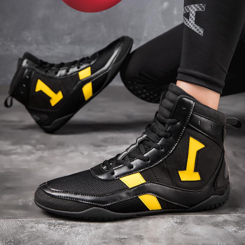 

Manufacturer Direct Sales Couple High Top Breathable Lightweight Boxing Shoes Anti Slip Wrestling Comprehensive Training 36
