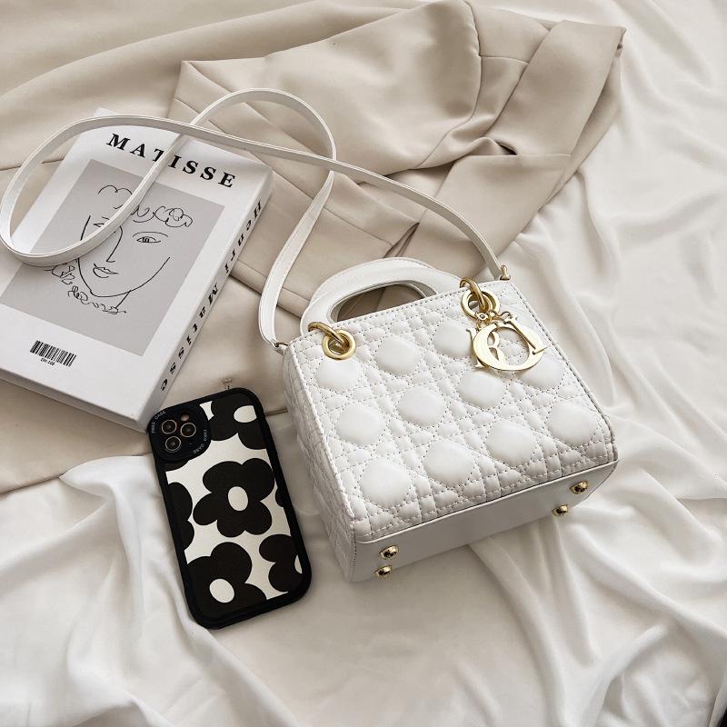 2025 Quilted Diamond Lady Bag: Stylish, Versatile Handbag for Work & Commute