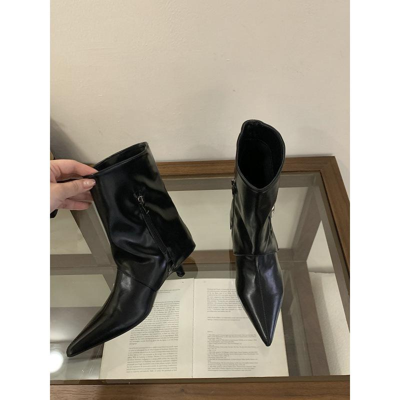 Spitze braune hochhackige kleine kurze Stiefel Damenschuhe 2025 neue Frühling und Herbst Einzelstiefel Retro Gürtelschnalle mittelhohe Schaftweite Hosenstiefel