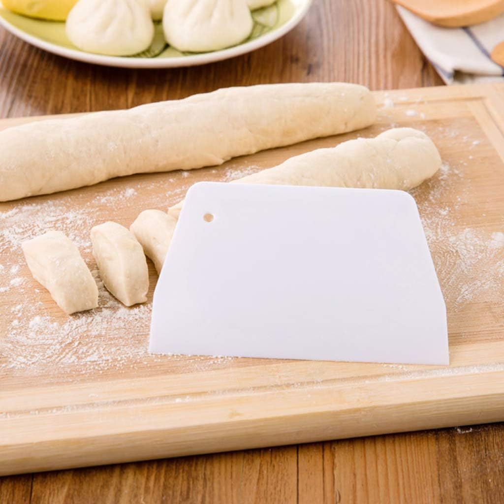 1Pc White Plastic Dough Scraper Cream Smooth Cake Flour Spatula Cutter Baking Pastry Tool Plastic Dough Scraper Tool,Essential for Baking and Cooking