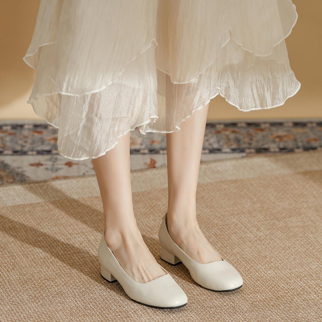 Leather square head low-heeled single shoes female spring autumn new Korean version fairy style professional commuting French thick-heeled high heels
