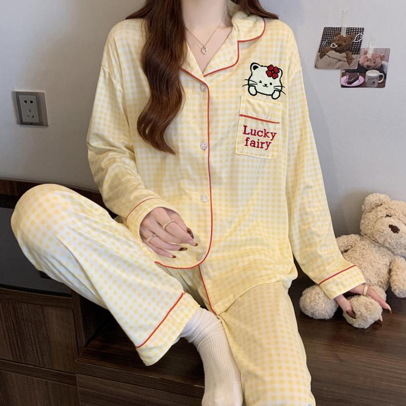 Japanese cartoon crayon Xiaoxin pajamas women's autumn long-sleeved suit high-value casual and comfortable loungewear