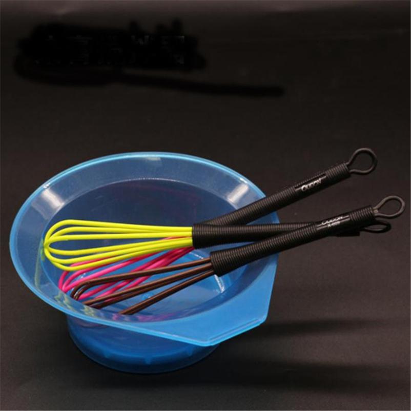 Plastová metla na šlehání krémů na vlasy