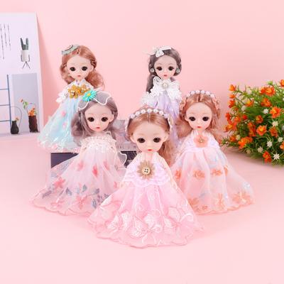 Panenky a plyšové hračky – Panenky