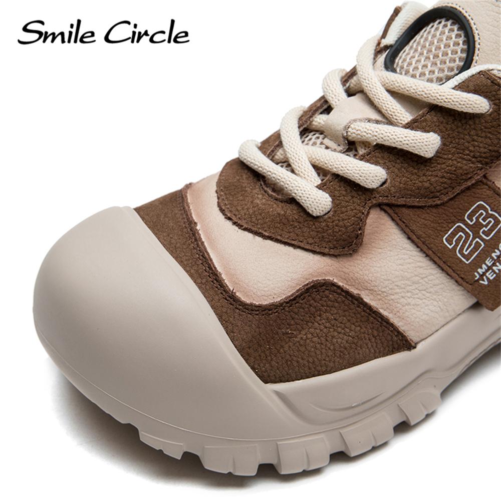 Baskets en cuir véritable pour femmes, chaussures plates à lacets à bout rond, chaussures décontractées et confortables à la mode