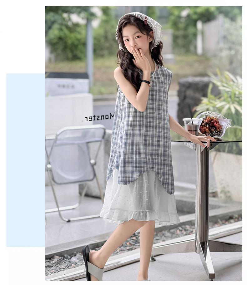 Girl's Sleeveless Plaid Dress