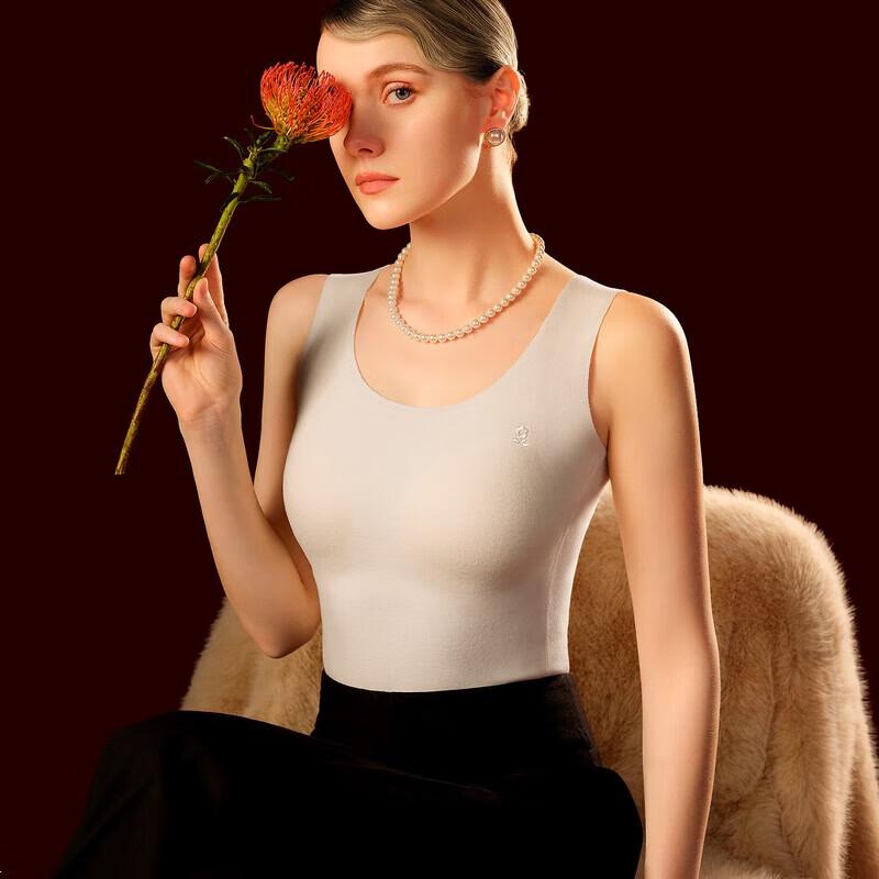 

Montagut Women s Cashmere Silk Blend Thermal Seamless Vest L