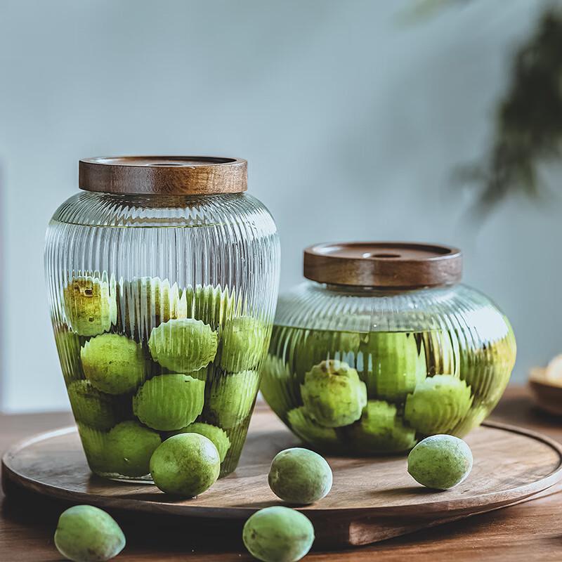 Glass Fermentation and Storage Jar with Wooden Lid