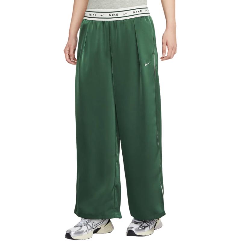 Nike Women s Woven Casual Pants S