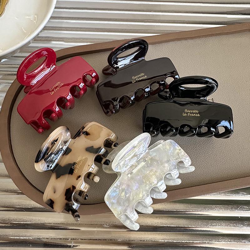 Women's 2023 Gold Label Medium Shark Hair Clip - High-End Korean Style