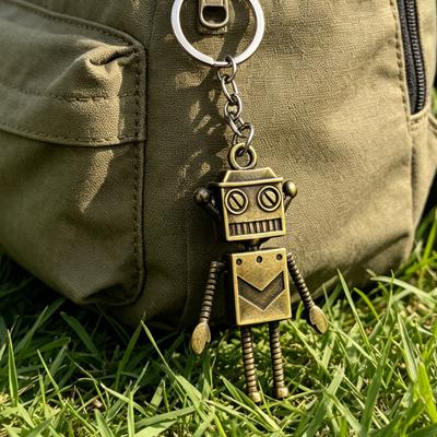 Breloczek do kluczy Wisiorek Retro Robot Konstrukcja Ruchome Stawy Huśtające się Kończyny Dekoracyjny Breloczek Akcesorium do Plecaka