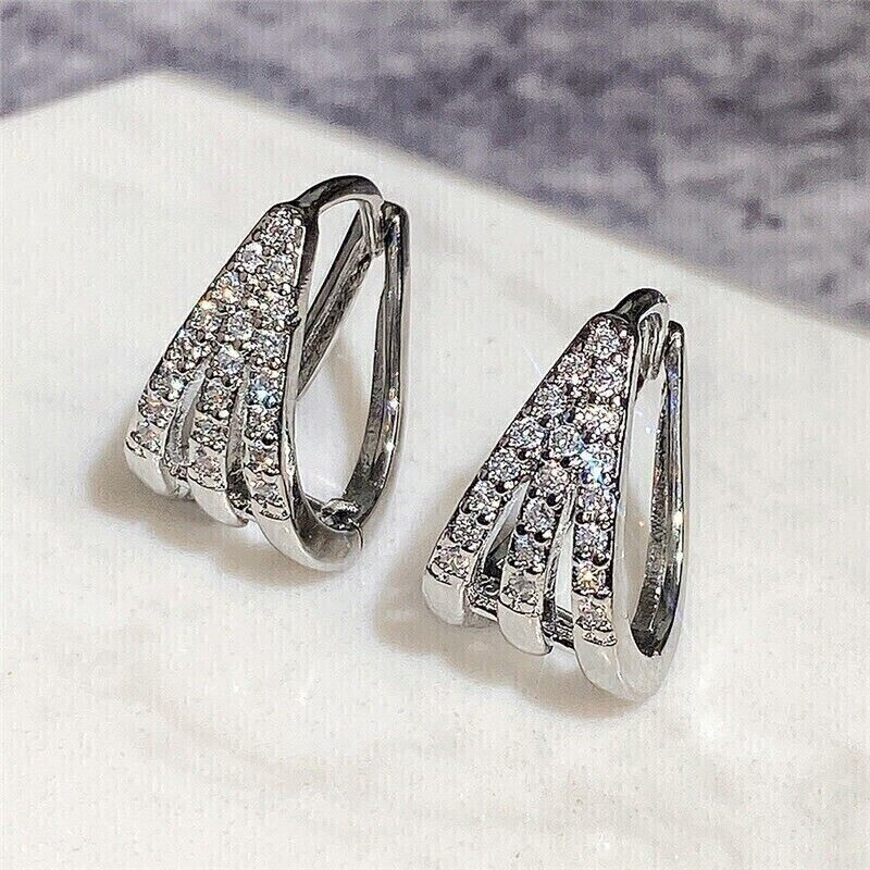 Ear Buckle Female, Line Triangular Geometric Design, Exquisite And Elegant Jewelry