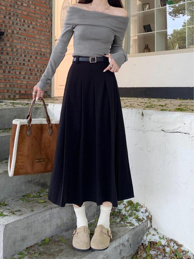 Plus Size High-Waisted Black A-Line Pleated Skirt for Pear-Shaped Petite Women - Mid-Length, Autumn Style