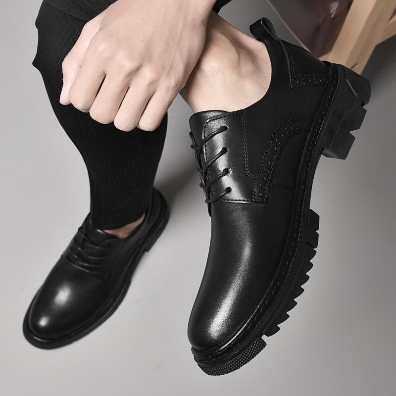

Men s shoes 2025 summer new men s outdoor platform lace-up casual leather shoes soft surface punching breathable work wedding shoes 36