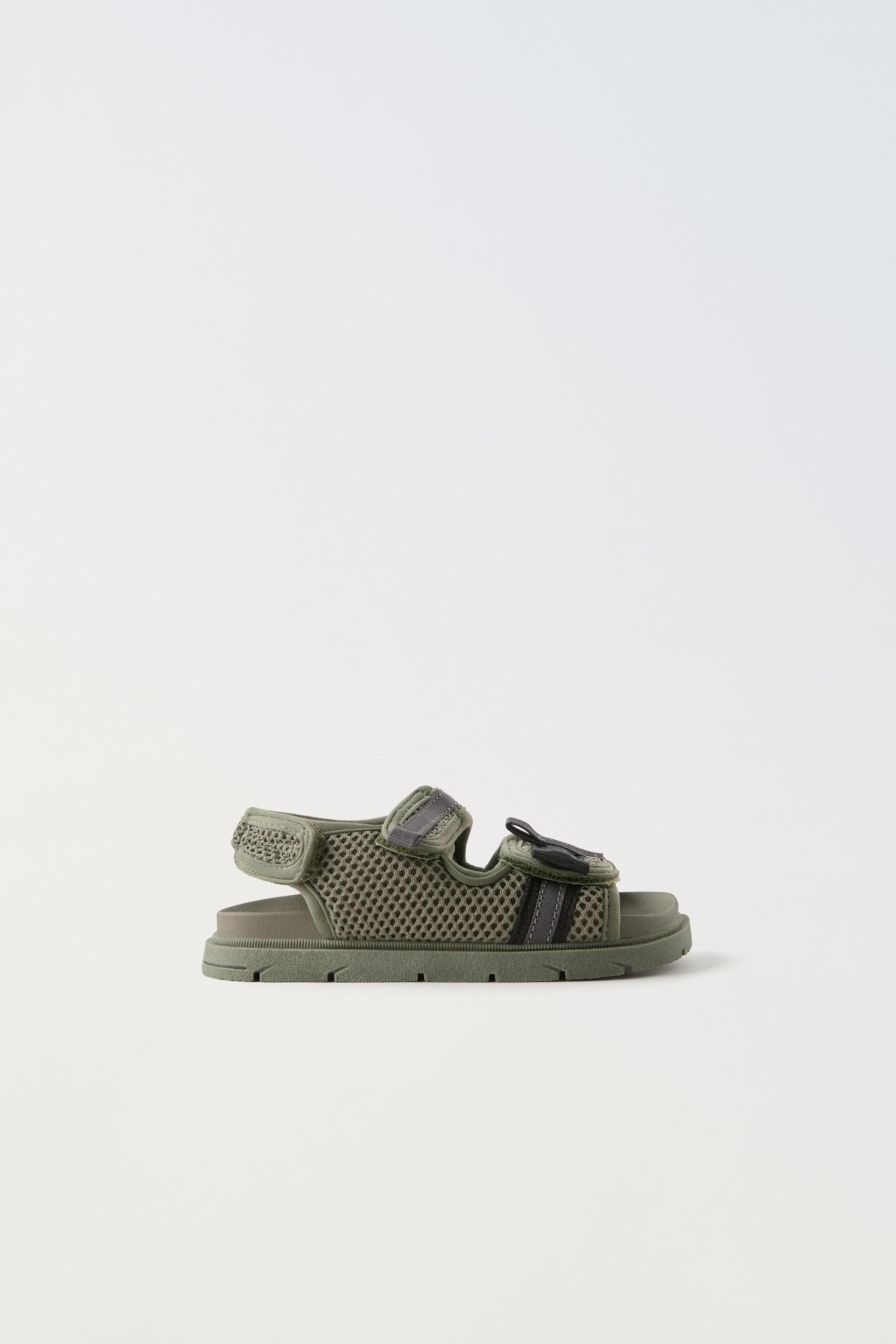 

САНДАЛИИ С ТЕХНИЧЕСКОЙ СЕТКОЙ