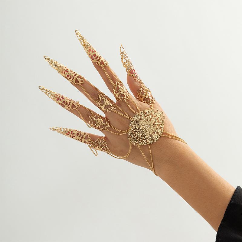 Nail Bracelet Punk Goth Dubai Indian Hollow Finger Wrist Chain Bracelet Wed Bridal Punk Nail Rings Bracelet Cosplay Hand Jewelry