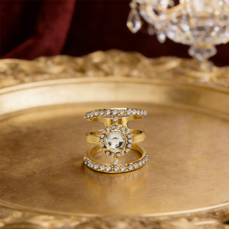 Exaggerated ring retro medieval ring arm ring court style middle finger ring