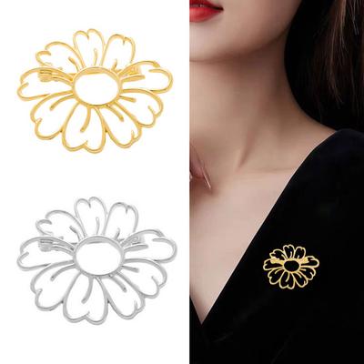 Broche para Mujer Superficie Lisa Diseño de Girasol Hueco Pin de Solapa Hebilla Antideslizante Insignia para Bufanda Ropa Bolsos Accesorios