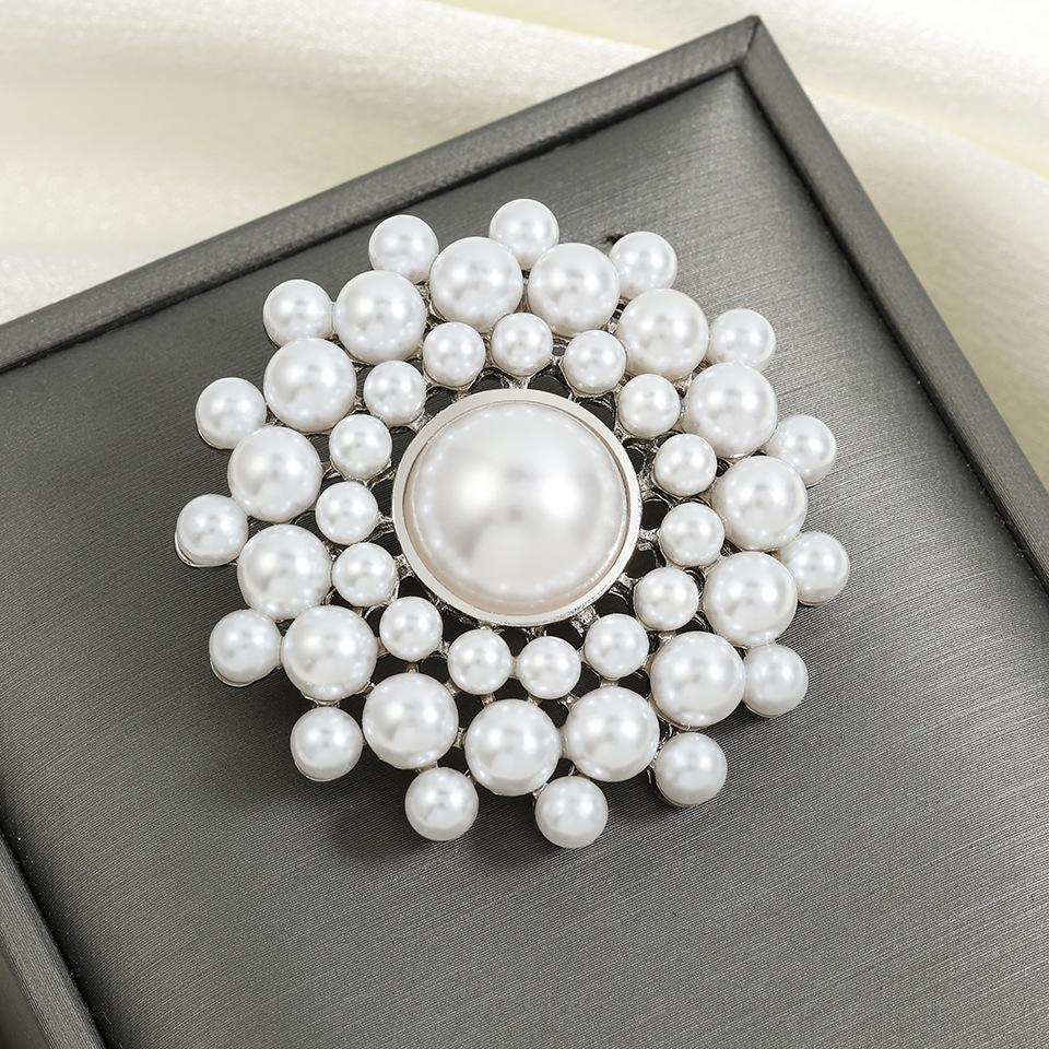 

Европейская и корейская брошь с жемчугом Простая булавка Подарочная брошь Аксессуары для одежды Аксессуары