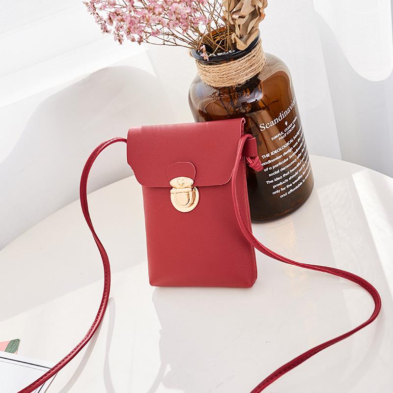A Solid Color Lock Shoulder Mobile Phone Bag, Summer and Autumn New Crossbody Change Bag.