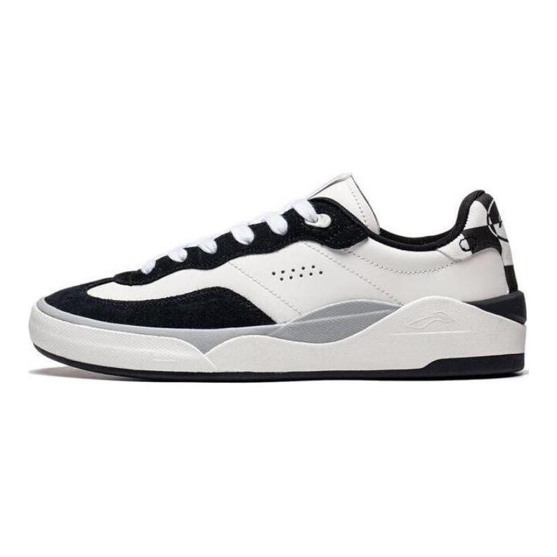 Li Ning Comfortable Abrasion Resistant Breathable Low top Skateboard Shoes Men's White Black AEPSA49-3