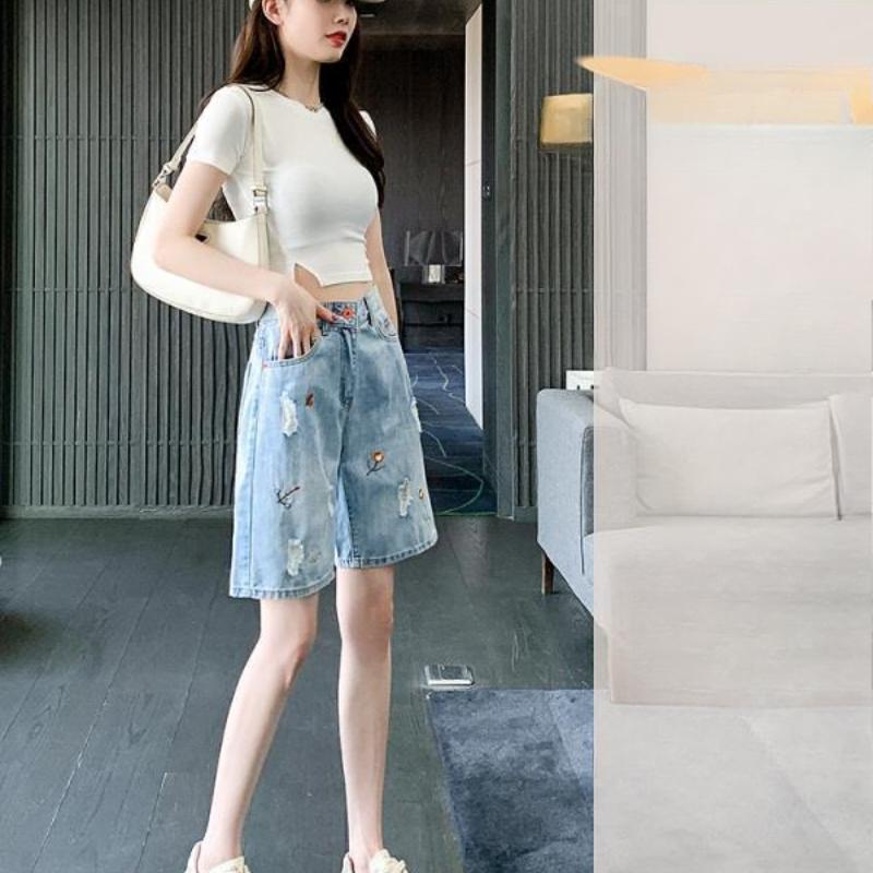 Large High Waisted Denim Shorts for Women Five Quarter Length Shorts Summer Thin Style Straight Tube Loose Fit Ripped Hole Embroidered Middle Pants