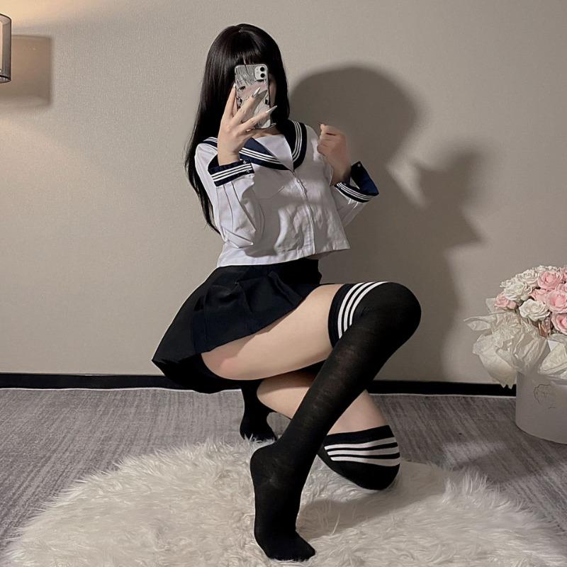 Sexy stockings student socks knee socks sports wind stockings female mood J cute bare leg artifact female
