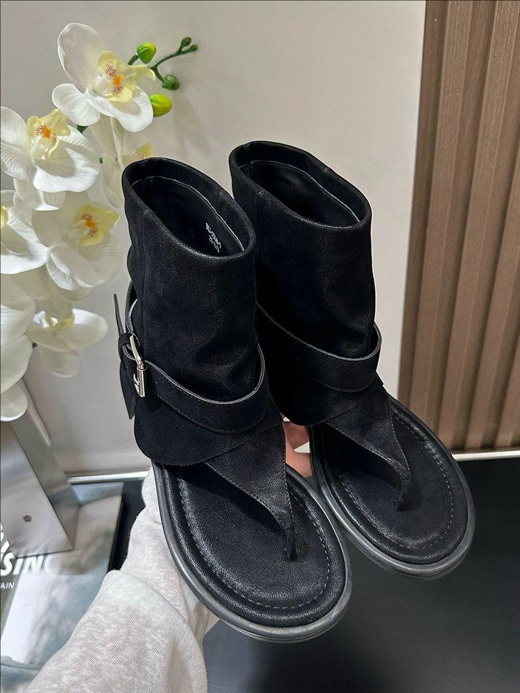 

2025 лето новые ретро пряжка на ремне носок плоская подошва открытый носок модные короткие ботинки повседневная мода елочка крутые ботинки женские 39 чёрный