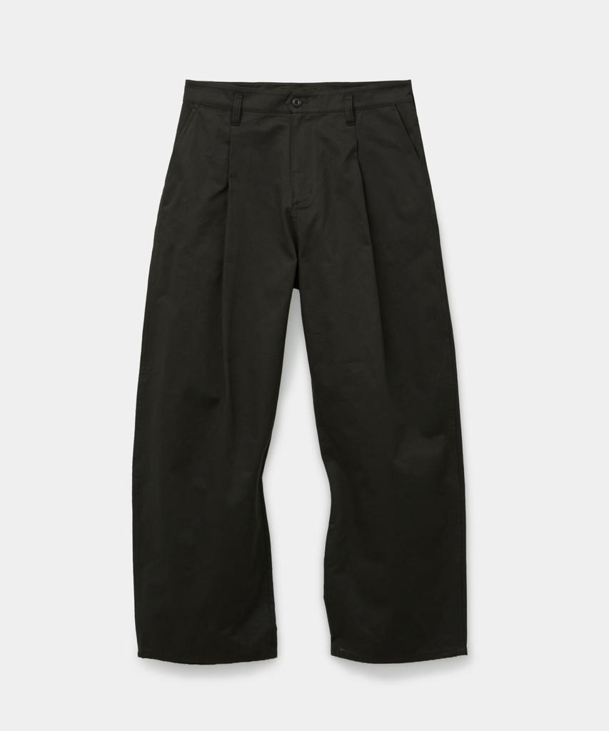 Kueo Classic One-Tuck Chino Pants V2 (Dark Brown)