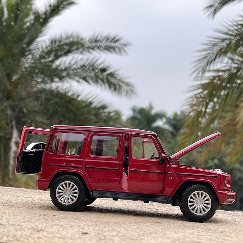Maisto 1:24 Mercedes-Benz G-Class G500 SUV Alloy Scale Car Model Diecast Metal Miniature Model Car Collection Children Toy Car
