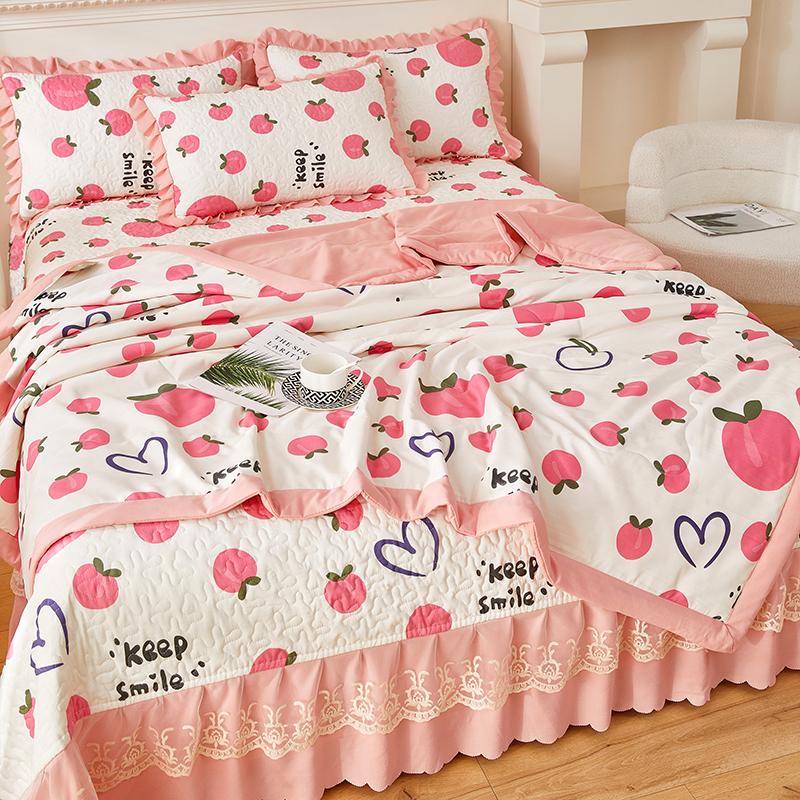 Cartoon Peach Comforter Queen Size, Love Heart Pink Peach Print Quilt Ultra Soft, Ultra Comforter 1 Piece Bedding For Room Decor