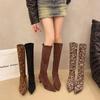 Aber overknee, europäischer und amerikanischer Stil, sexy Leopardenmuster, spitzköpfige High-Heel-Stiefel für Damen, feiner Absatz, Samt, Herbst und Winter 2025 neu ela