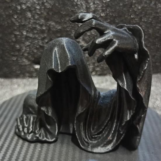 Personalized Gifts for Dark Style Lovers 3D Printed Faceless Cloak Figurine, Mysterious Hooded Reaper, Gothic Detailed Texture Desktop Figures Statue,
