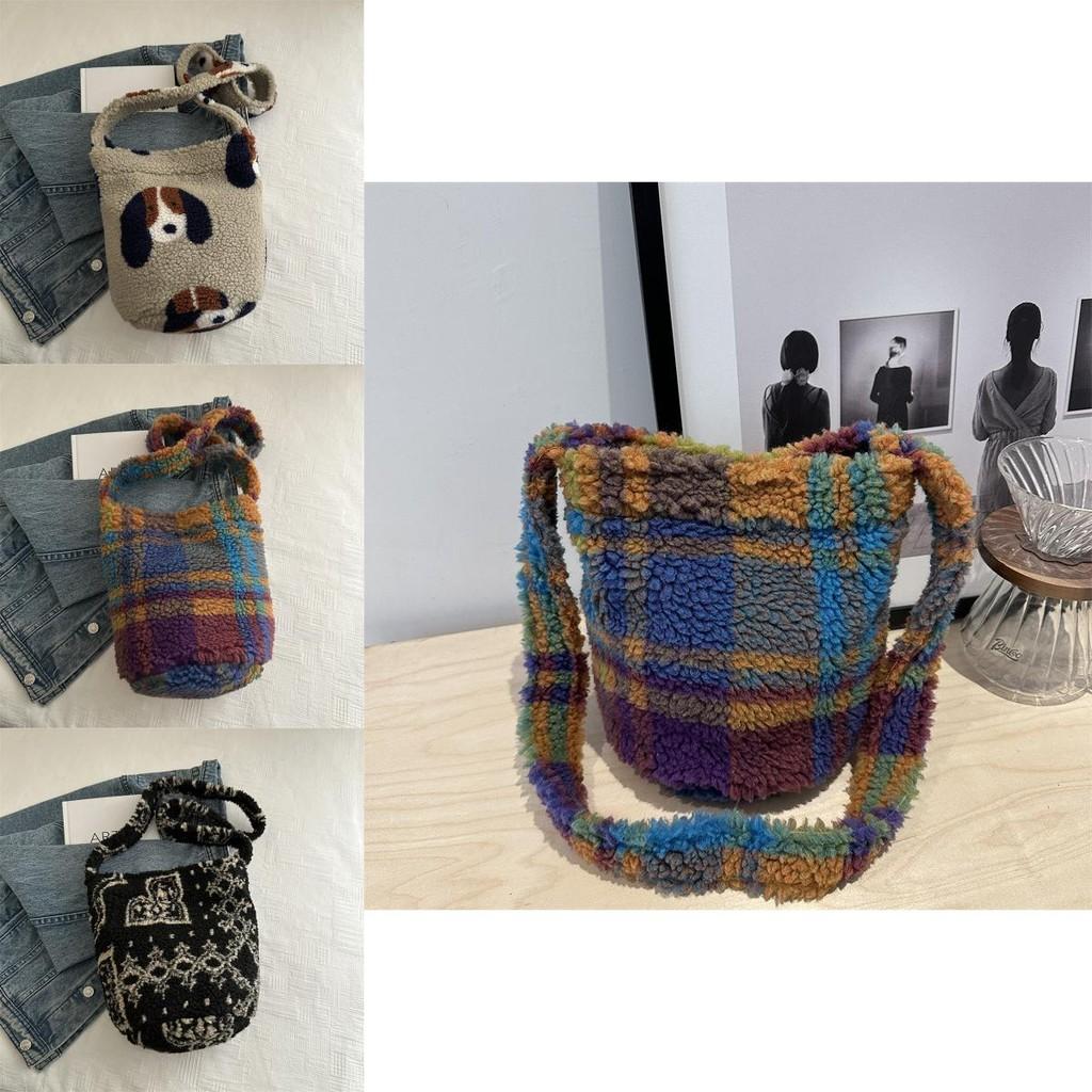 Chic Korean Style Bucket Bag With Spacious Design For Everyday Casual Use In Black And Colorful Variants