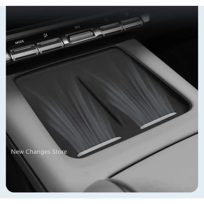 For Zeekr 7X 2024 2025 Pad Central Storage Dustproof Mat Acccessories Car Styling Central Control Wireless Charging Silicone