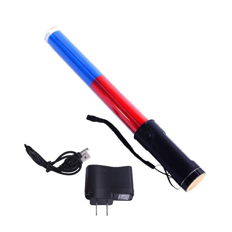 Multifunkční dobíjecí dopravní tyč