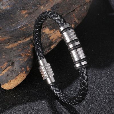 Nueva Pulsera Súper Cool para Hombre de Cuero Genuino Pulseras Handsome de Acero Inoxidable Hombre HipHop Rock Joyería