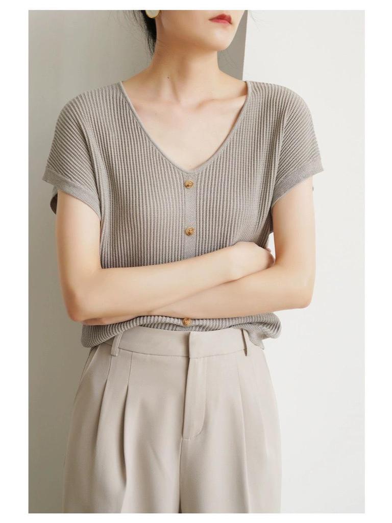 Exquisite French Retro Ice Silk V-Neck Knitted Summer T-Shirt for Women