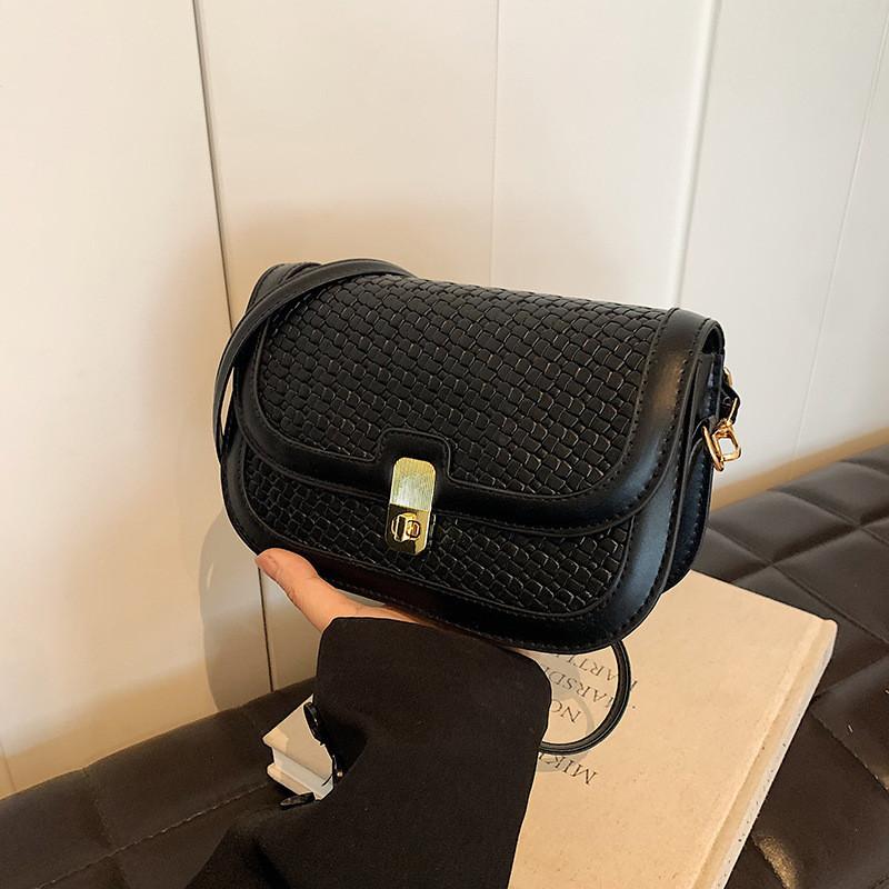 Trendy Retro Small Crossbody Purse For Women Stylish Shoulder Bag In Chic Colors