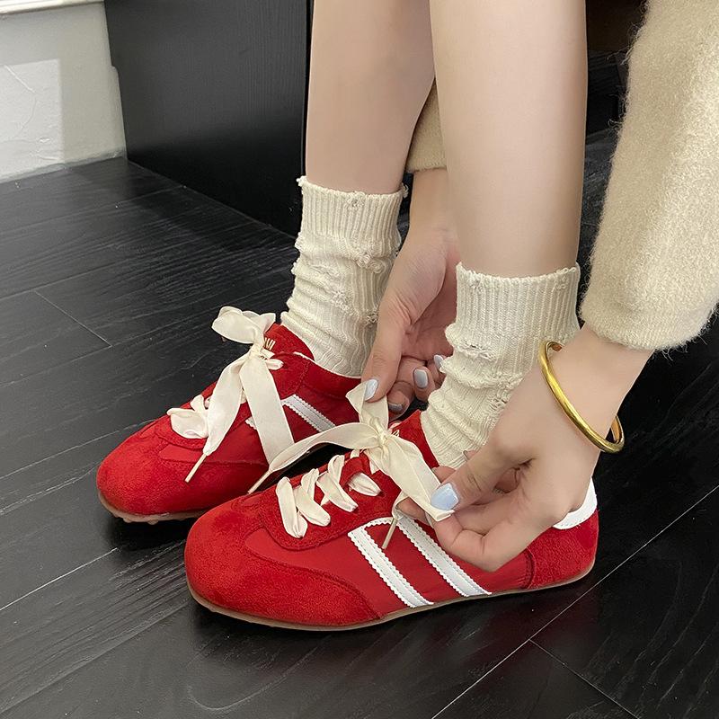 

Балетки ретро на плоской подошве, немецкие тренировочные туфли для женской коллекции 2025, новые осенние, модные, удобные и легкие, спортивные и для отдыха Forrest 40 красный