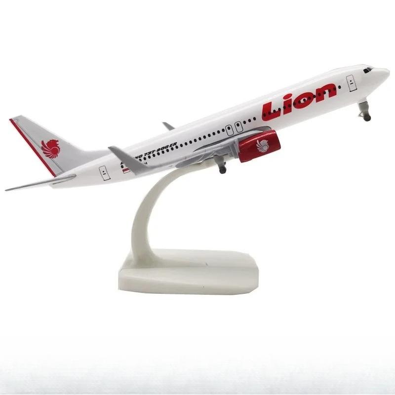 

Scale 1/400 Model Airplane Air LION B737 Replica Aircraft Metal Miniature Plane with Wheels Collection Gift Souvenir Plane Toy красный/белый