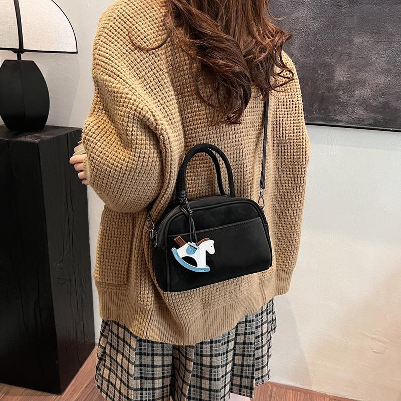 2025 New Fashion Trend Women's Small Square Bag Shoulder Bag Boston Small Bag Exquisite and Cute