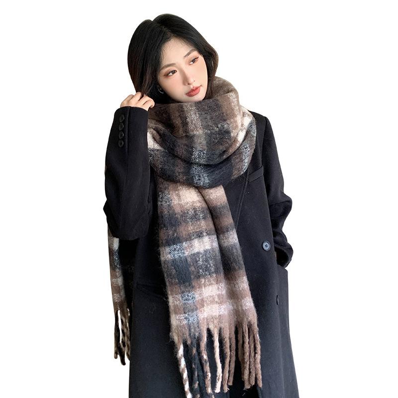Korean Version of Plaid Tassel Imitation Cashmere Scarf for Women's Winter Japanese Students, Versatile Fashion Shawl for Couples, Warm Scarf