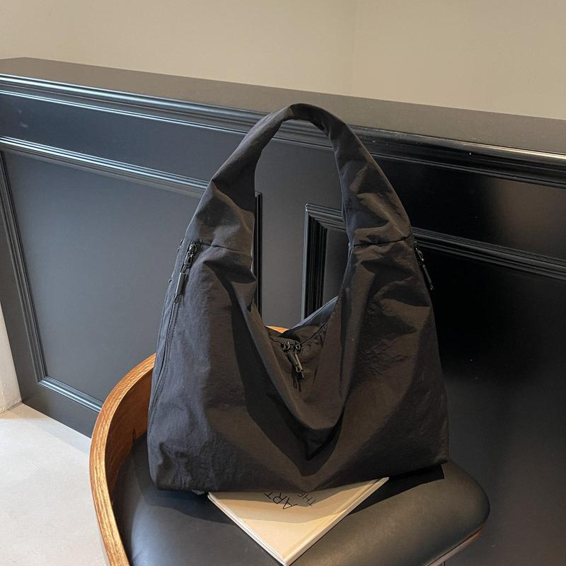 Fashion Casual Canvas Tote Bag Women's Tide Versatile Large Capacity Underarm Bag Commuter Shoulder Bag