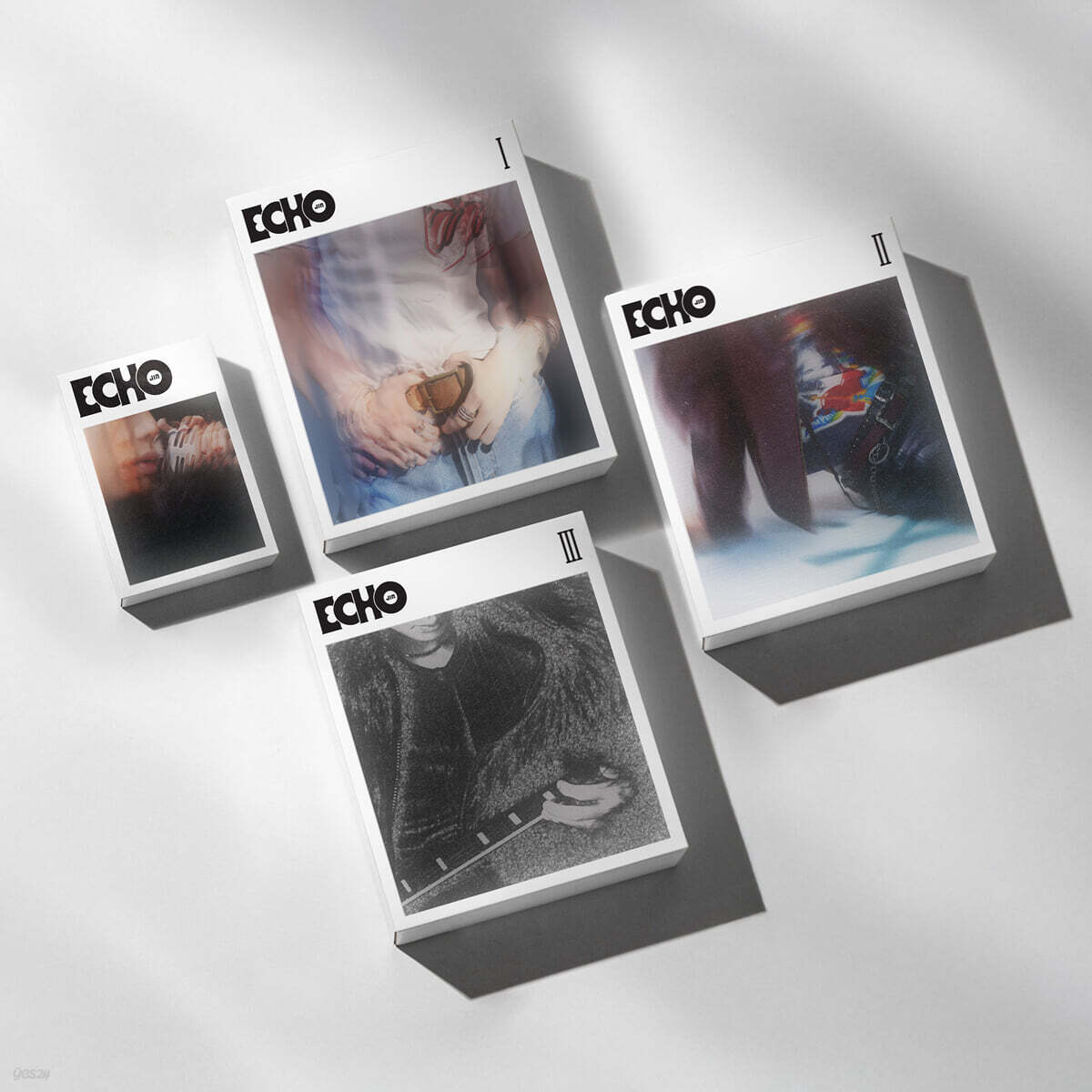 

Jin - Echo [Photobook 3 types + Weverse Albums ver. SET]