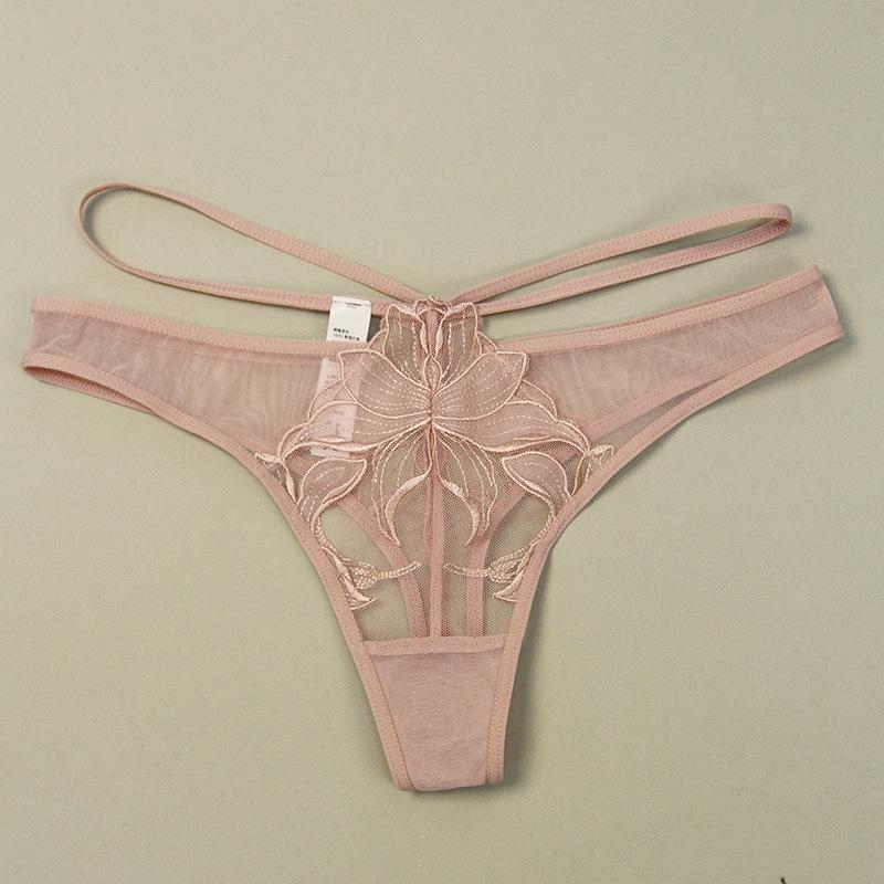 Sexy Panties Thin Comfortable Breathable Embroidered Lace Panties Hip Lift Low Waist Large Size Women's Panties T-Pants