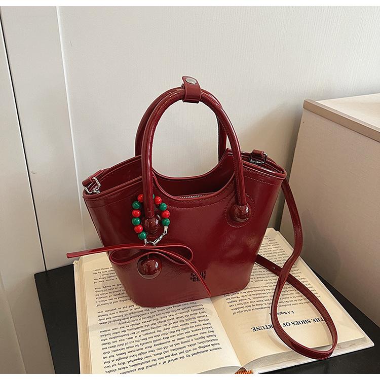 

Стильная ретро-сумка-ведро для женщин 2025 года, новая модная сумка через плечо, кошелек красный