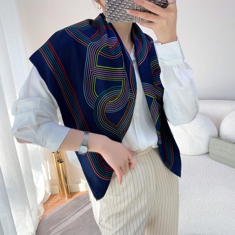 Print Satin Silk Square Scarf Hijab Women Bandana 90Cm Headscarves Neckerchief Ladies Muffler Shawl Wrap Foulard Headband