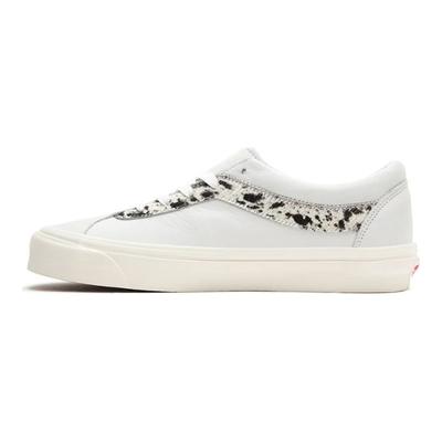 Bold Ni True White Pony Unisex Sneakers VN0A3WLP42N